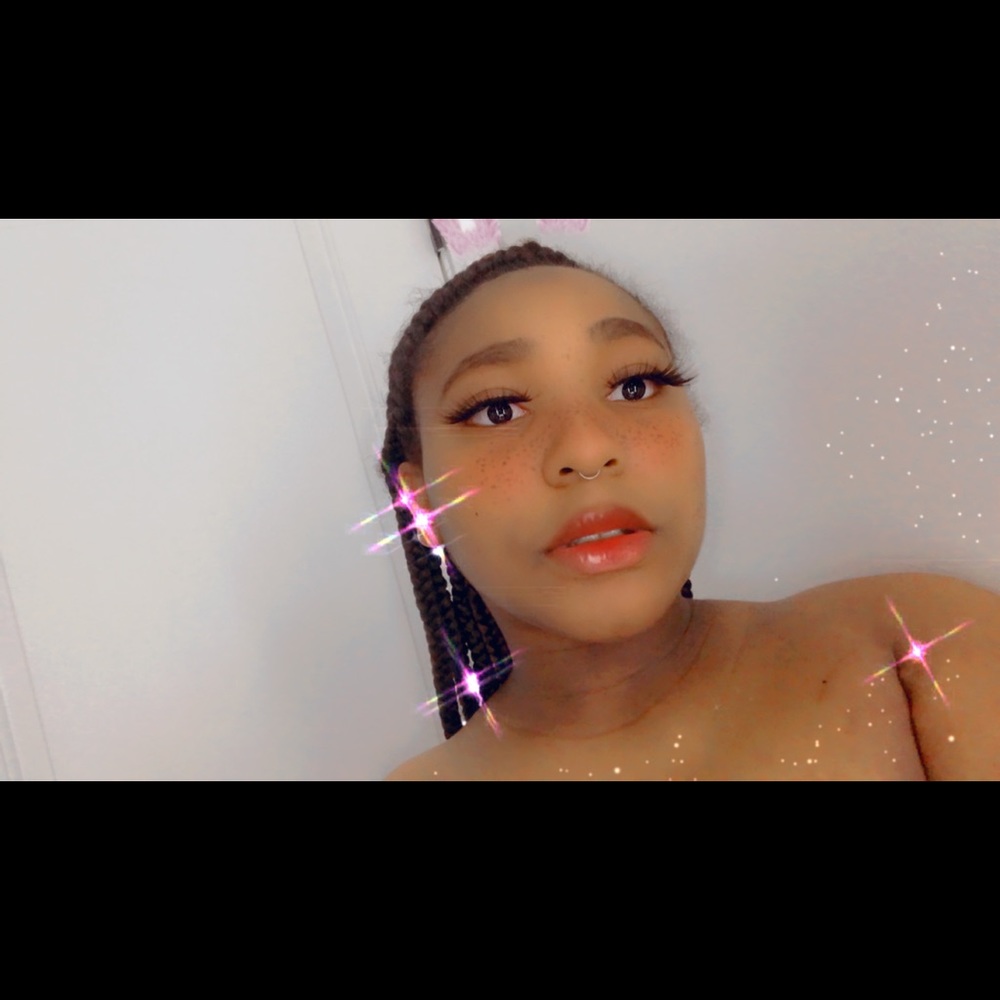 Meet your Posher, Imani